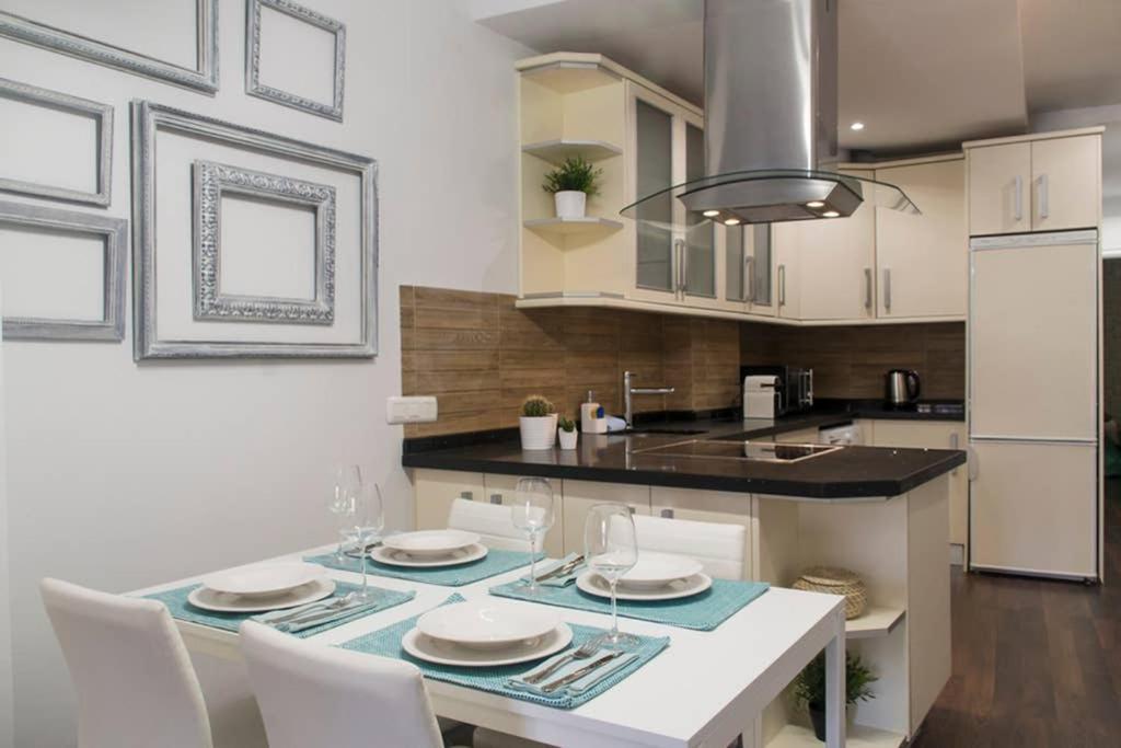 New!!! Luxury City Center & Private Terrace Málaga Esterno foto
